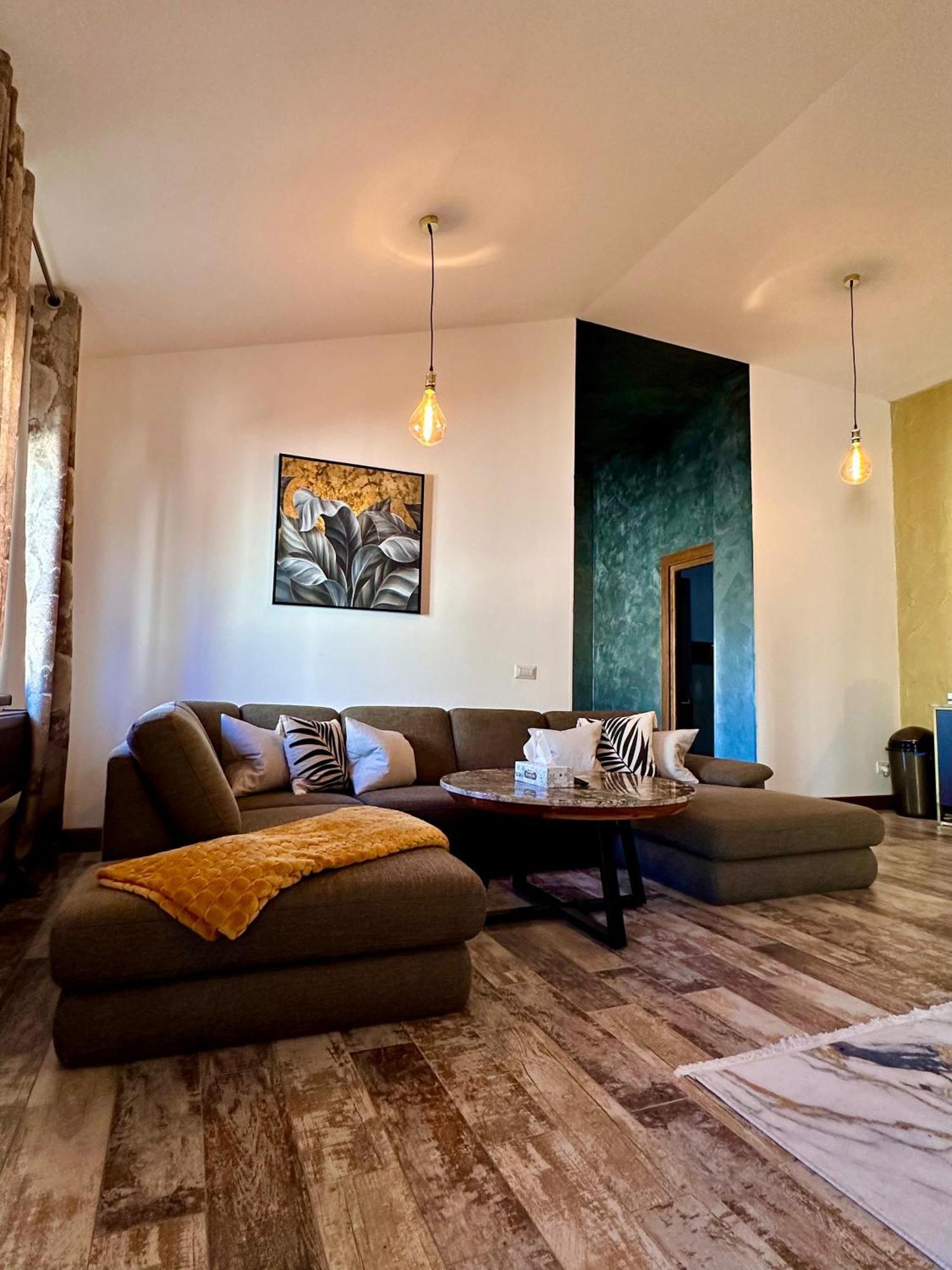 Madison Villa